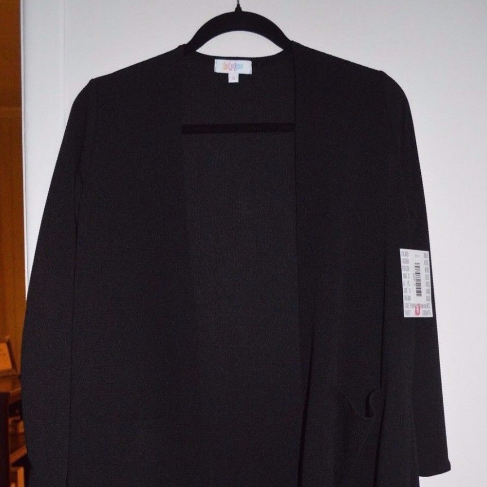 NWT Lularoe S Small SOLID BLACK Sarah Cardigan